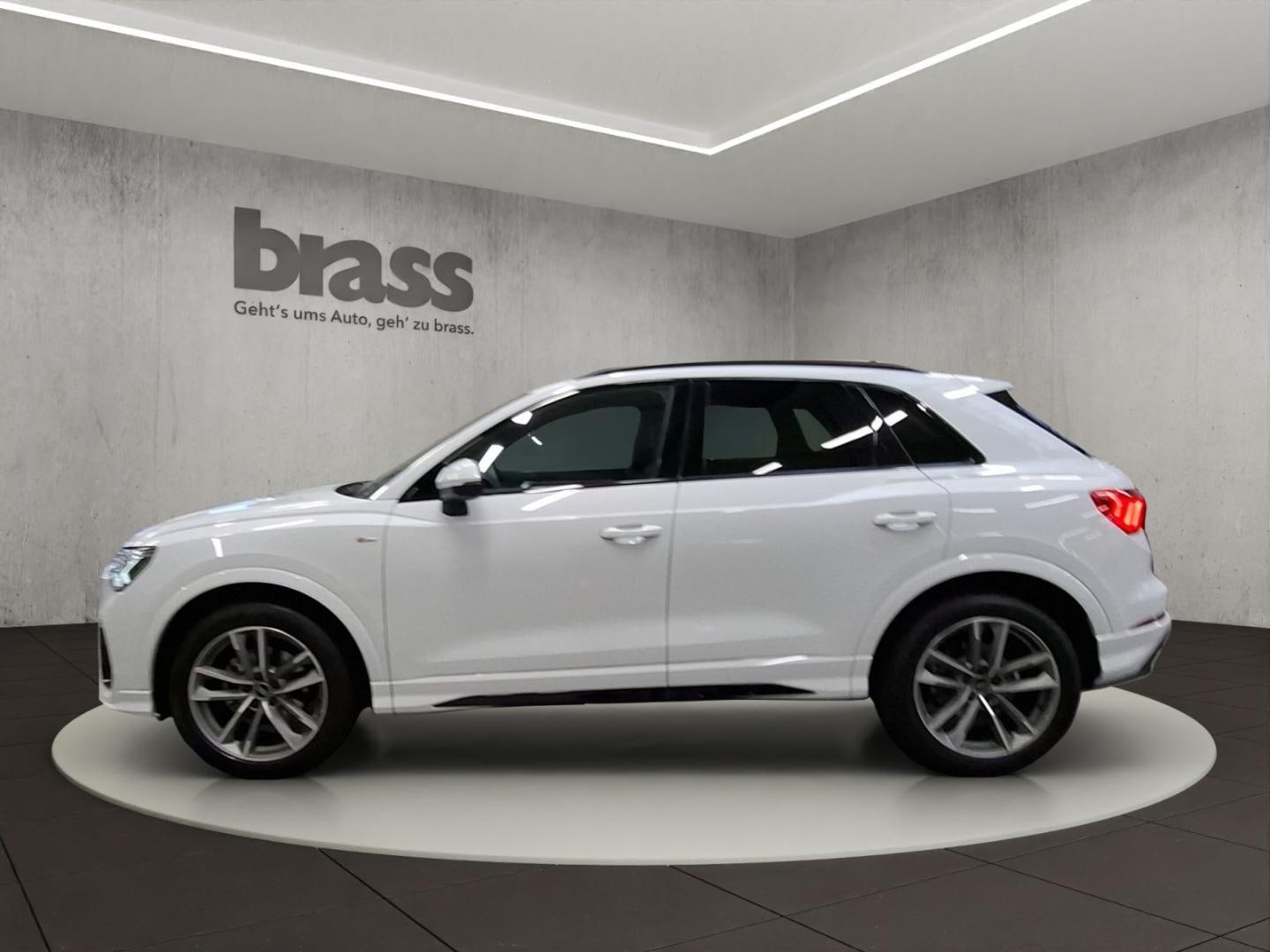 Bild über Audi Q3 S line 35 TDI S tronic - für weitere Informationen kontaktieren Sie den Audi Partner