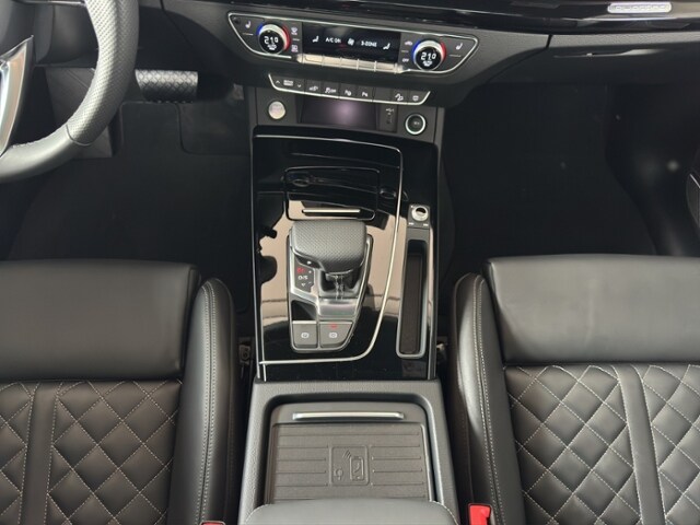 Image about Audi Q5 Sportback TFSI e S line business 55 TFSI e quattro S tronic