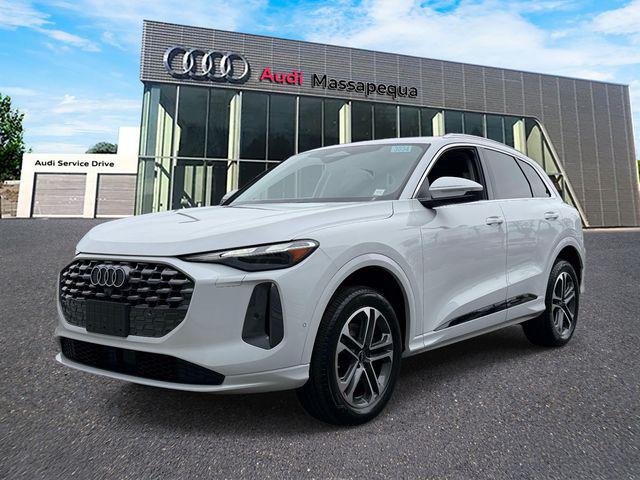 2025 Audi Q5 40 Premium's photo