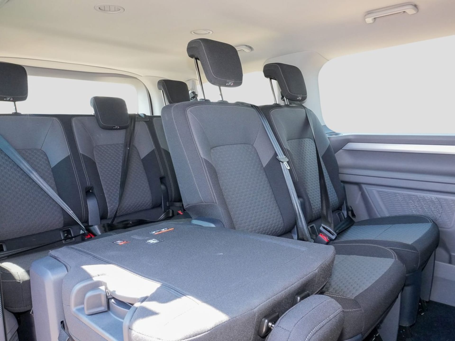 Volkswagen Caravelle Life