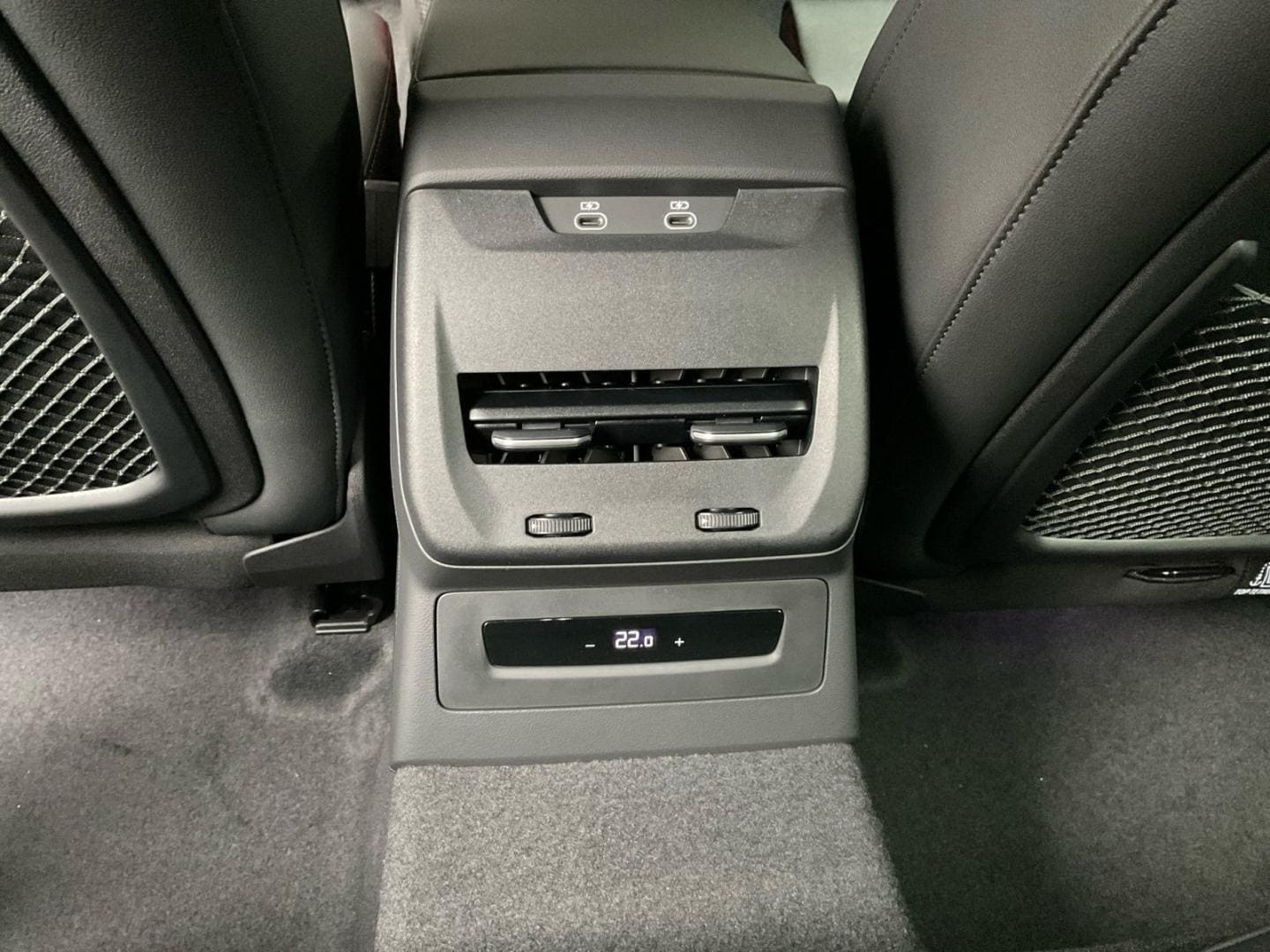 Bild über Audi A5 Limousine TFSI S tronic - für weitere Informationen kontaktieren Sie den Audi Partner