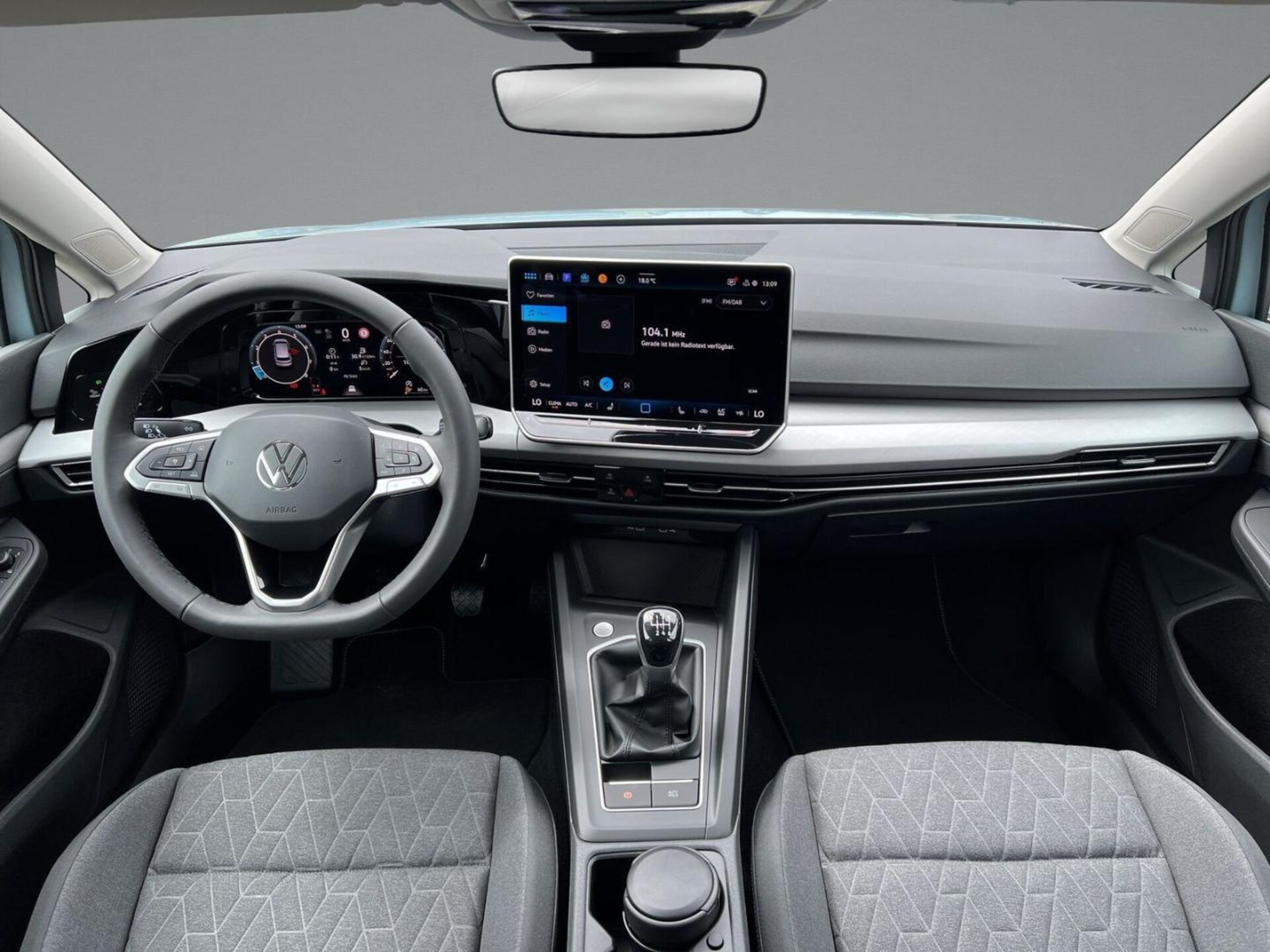 Volkswagen Golf Life