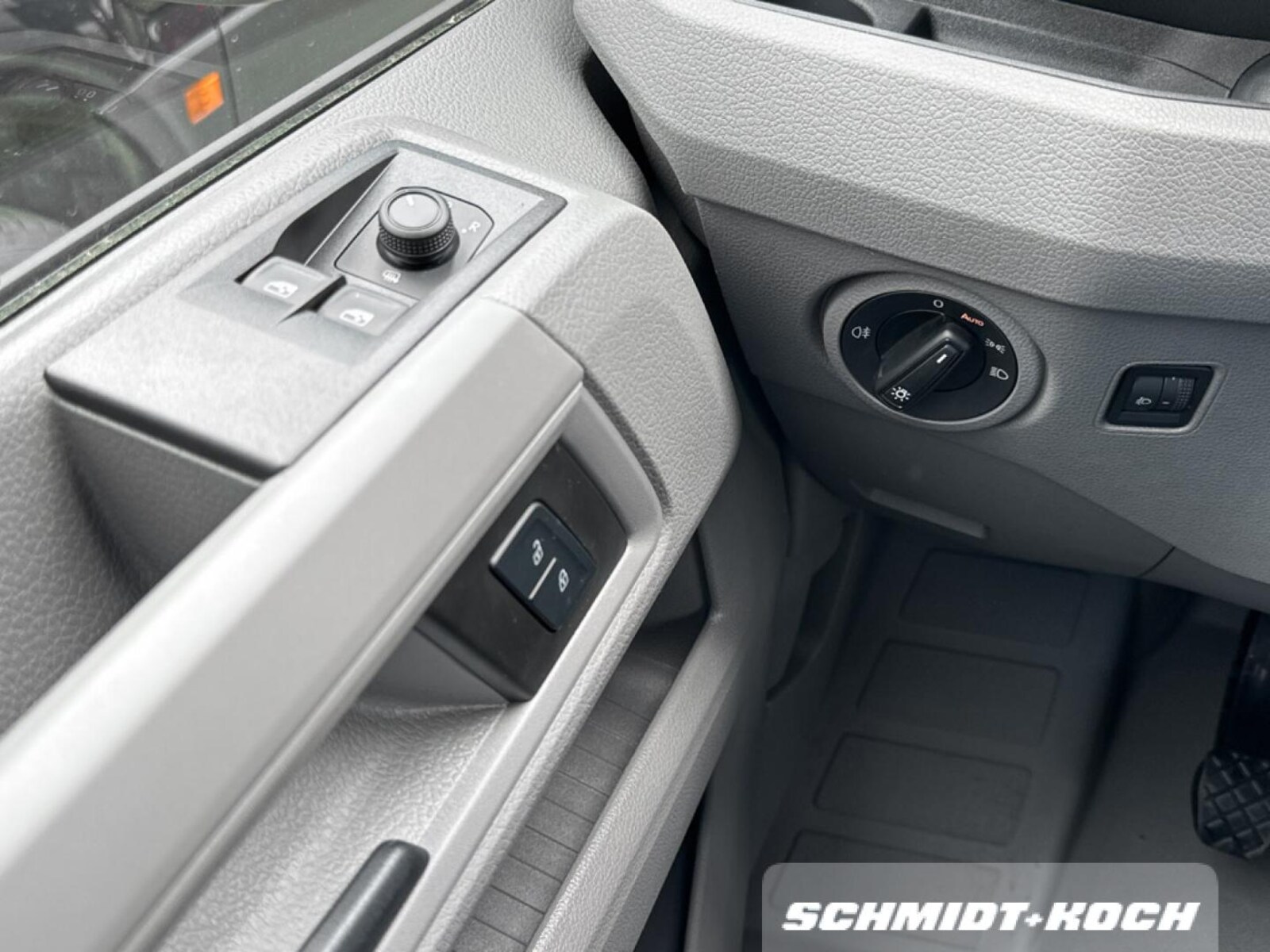 Volkswagen Crafter Kasten mittlerer Radstand – Bild 11