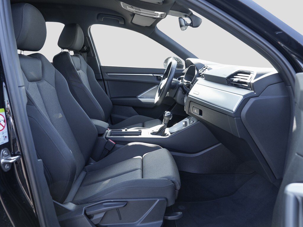 Image about Audi Q3 TFSI e 45 TFSI e S tronic