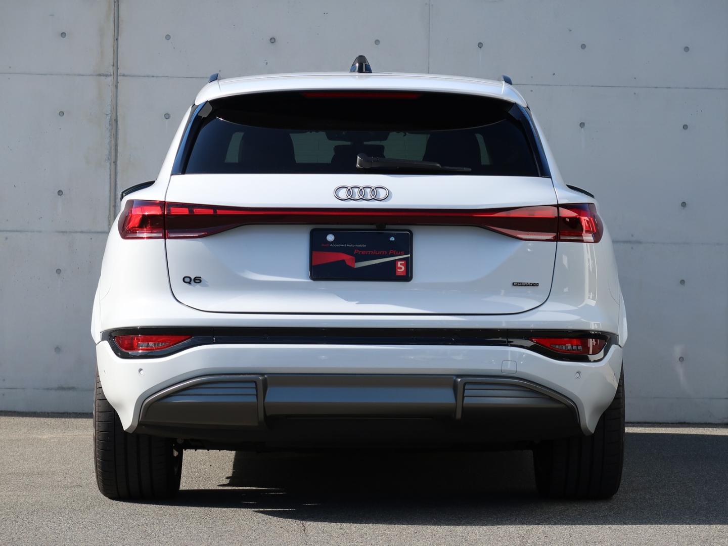 Audi Q6 SUV e-tron quattro advanced for more details contact your dealer