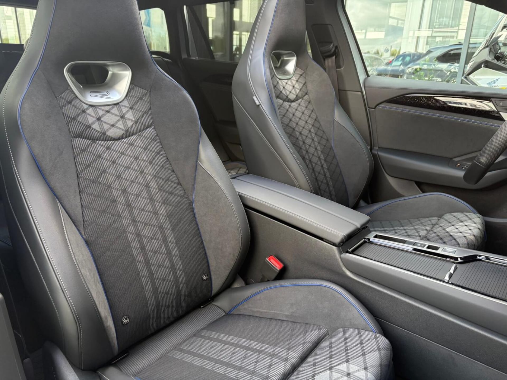 Volkswagen Passat R-Line