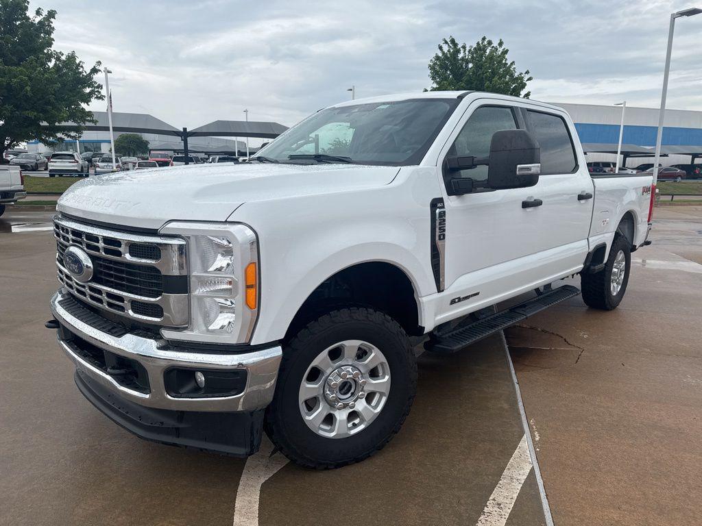 2023 Ford F-250 XLT 4x4 Crew Cab 8' Box's photo