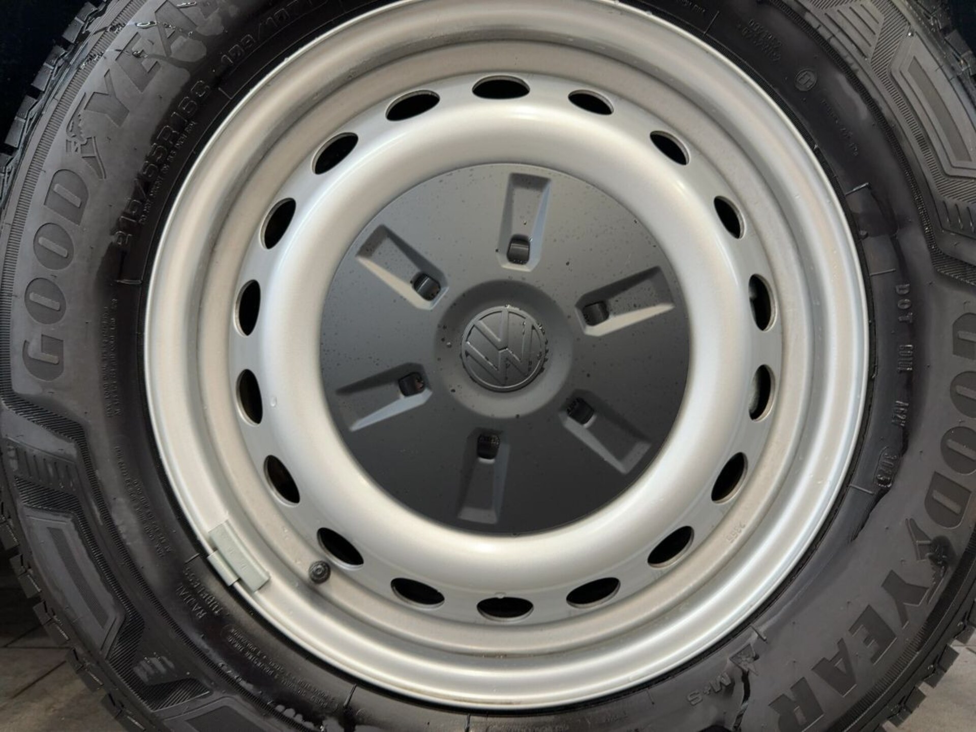 Volkswagen Transporter Kasten kurzer Radstand