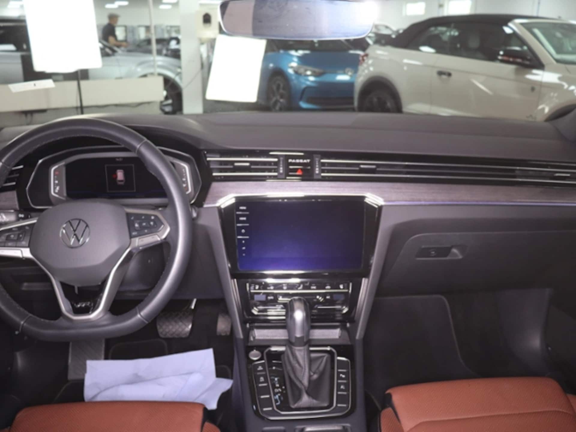 Volkswagen Passat Variant Elegance