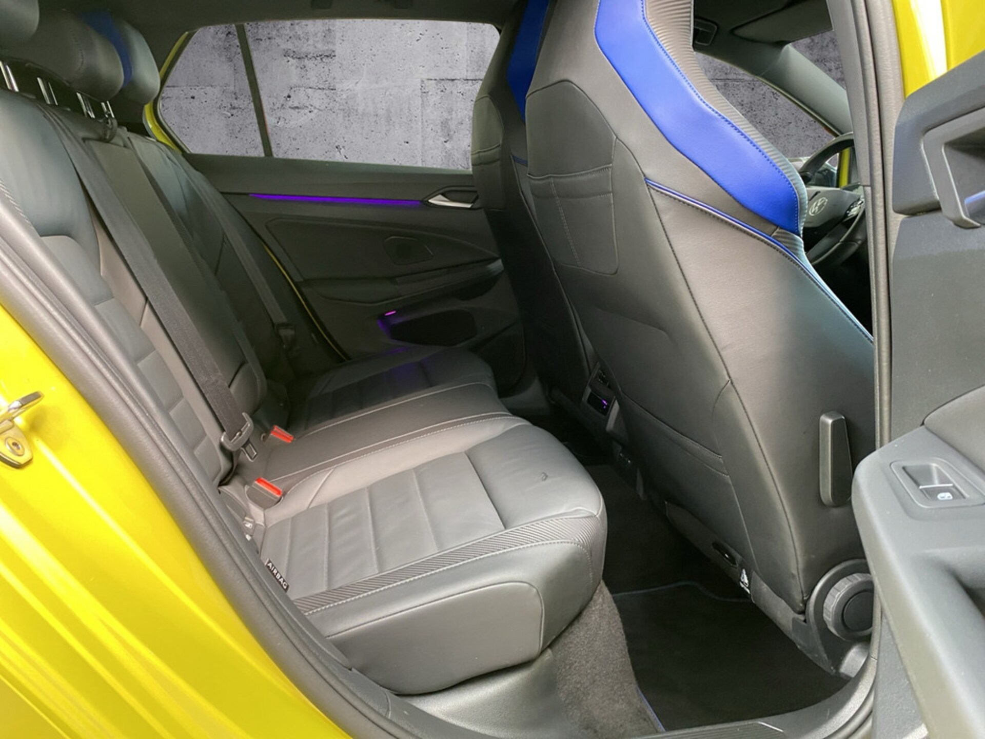 Volkswagen Golf R