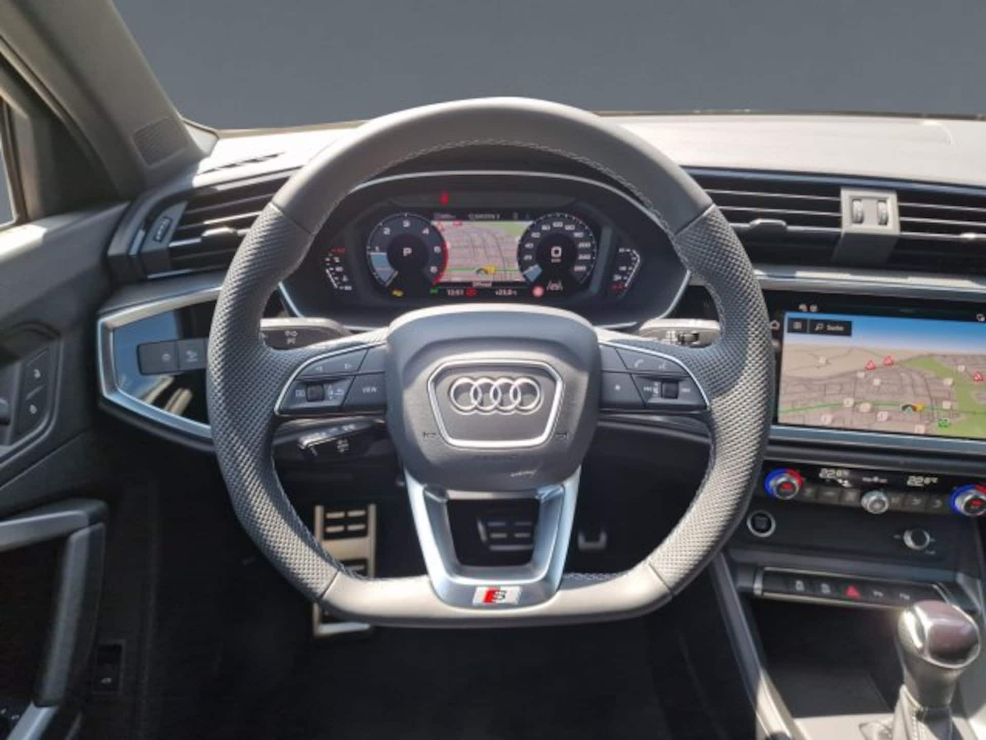Audi Q3 SUV S line