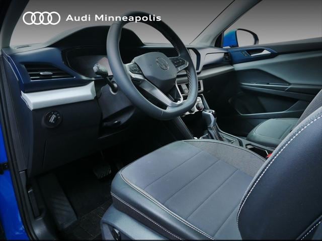 Used 2023 Volkswagen Taos SE with VIN 3VVUX7B24PM351166 for sale in Minneapolis, Minnesota
