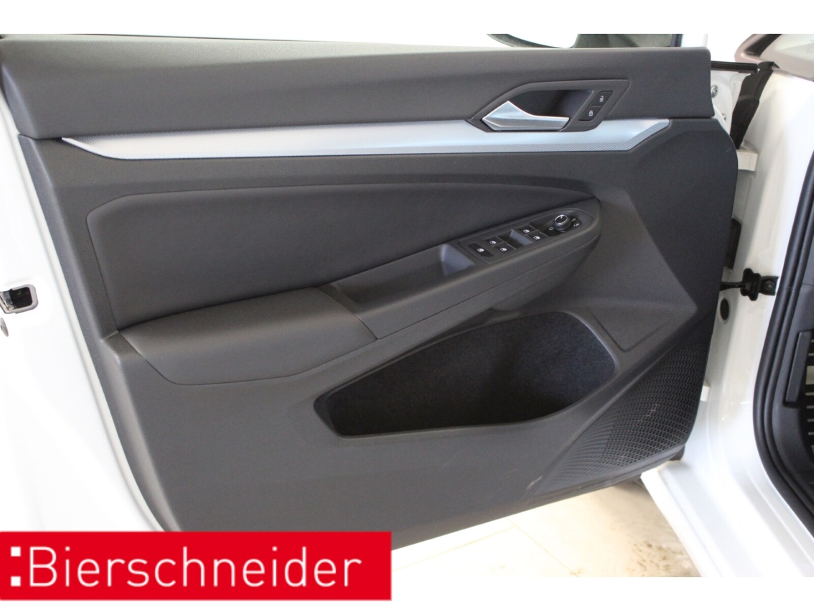 Volkswagen Golf Variant – Bild 8