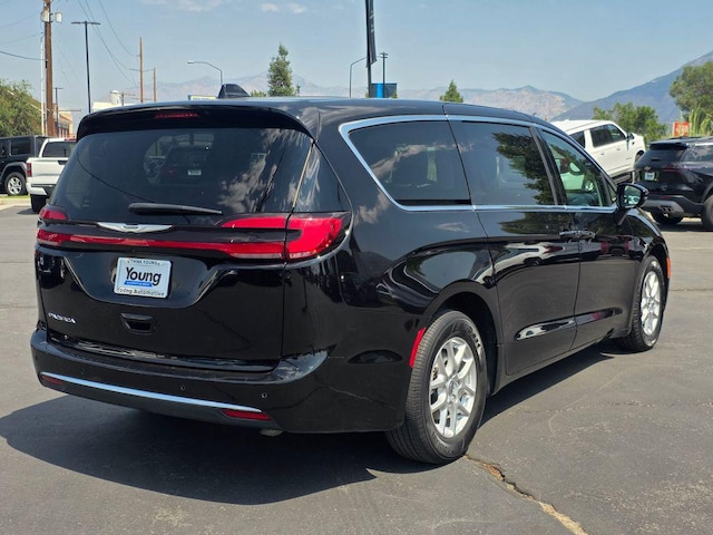 2024 Chrysler Pacifica