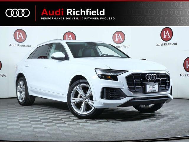 Photo of 2023 Audi Q8