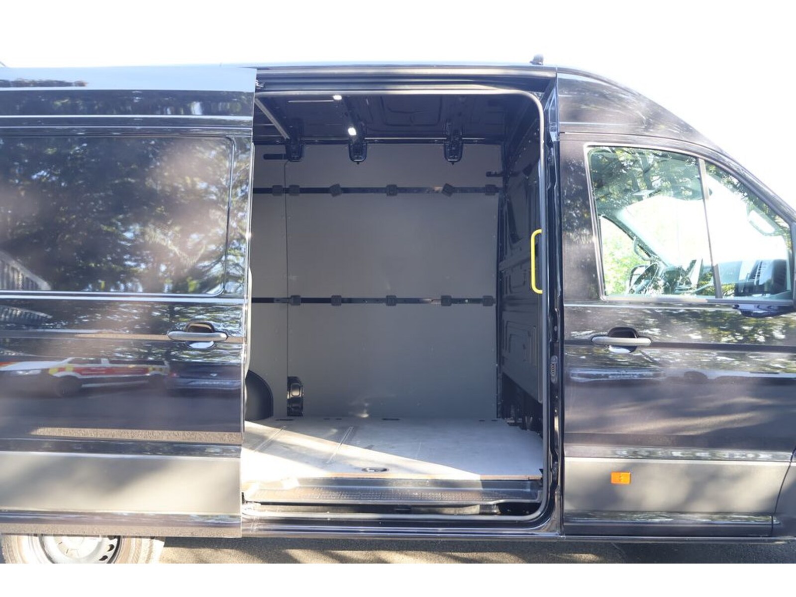Volkswagen Crafter Kasten mittlerer Radstand – Bild 17