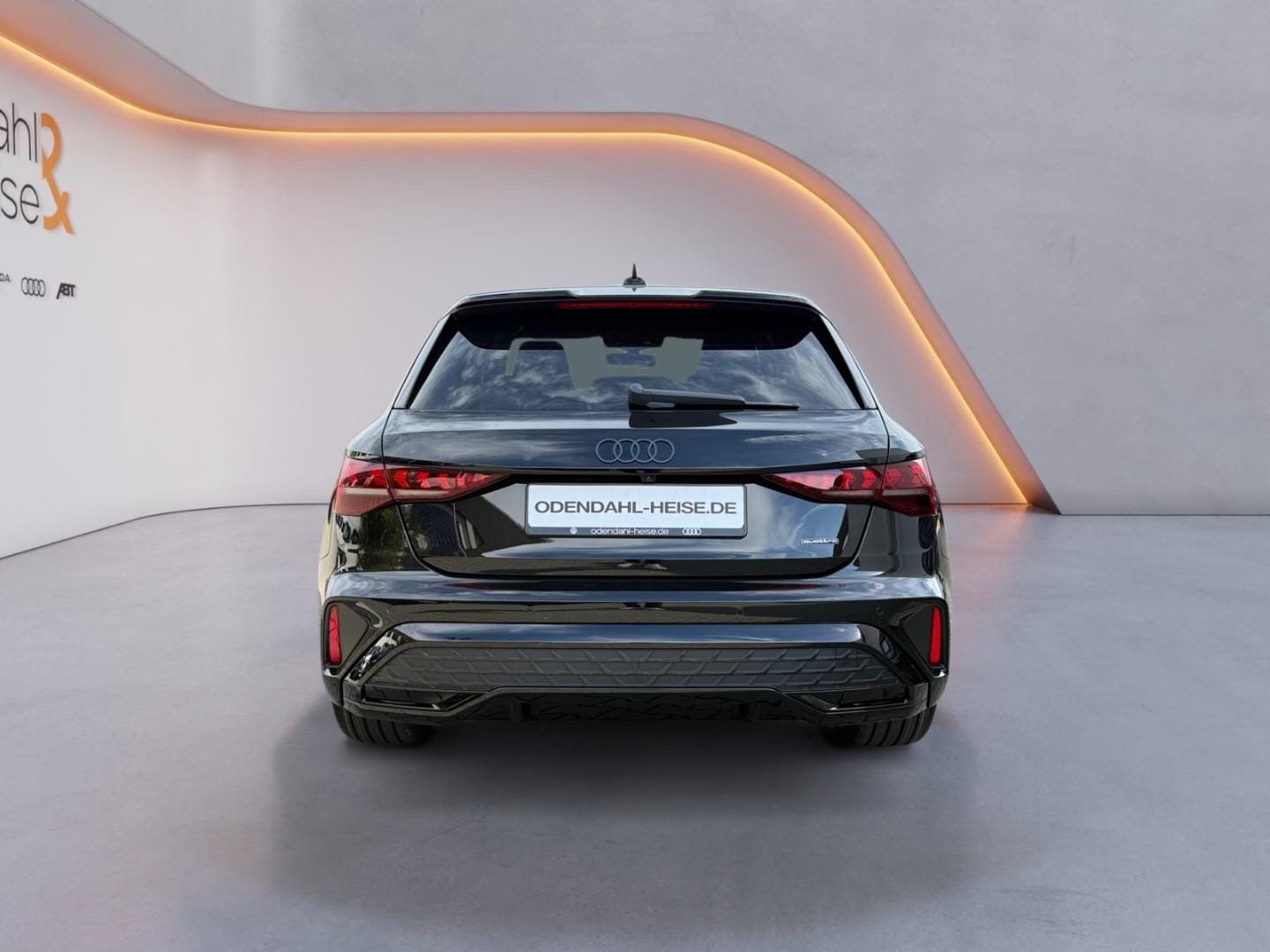 Bild über Audi A3 Sportback S line TFSI quattro 150 kW S tronic - für weitere Informationen kontaktieren Sie den Audi Partner