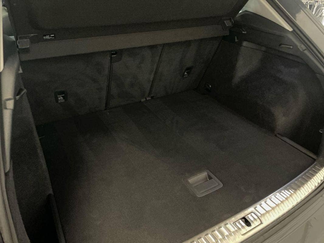 Image about Audi Q3 Design Luxe 35 TDI 110 kW (150 ch) S tronic