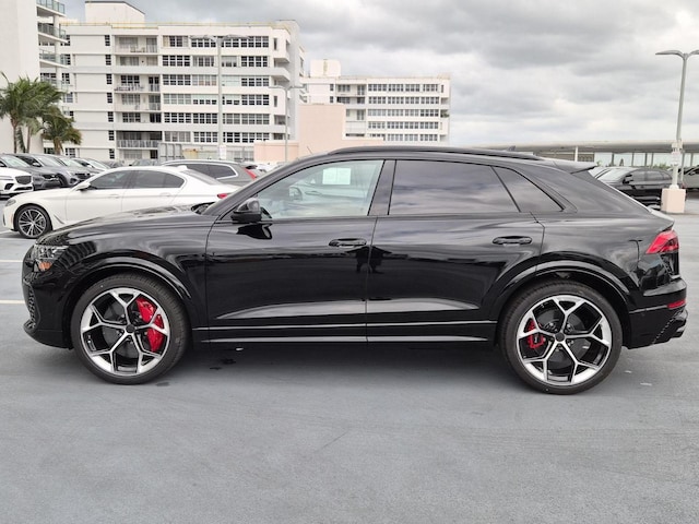 2026 Audi RS Q8 SUV performance