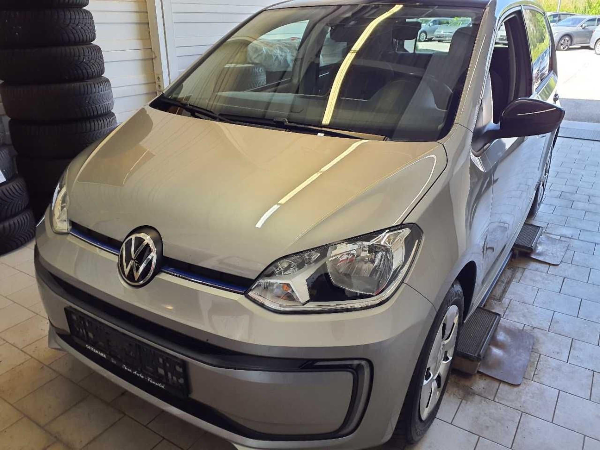 Volkswagen e-up! Style "Plus"