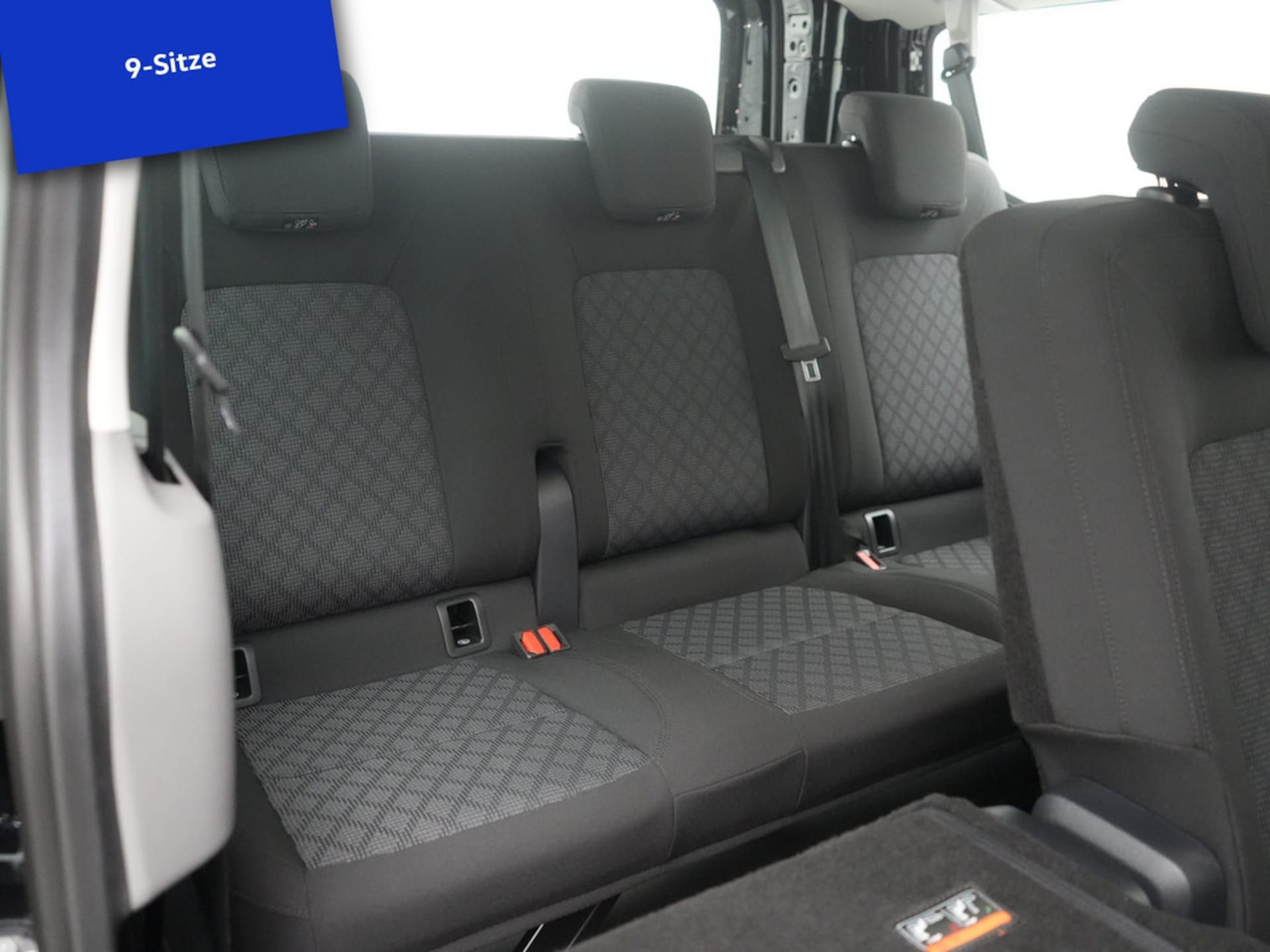 Volkswagen Transporter Kombi kurzer Radstand