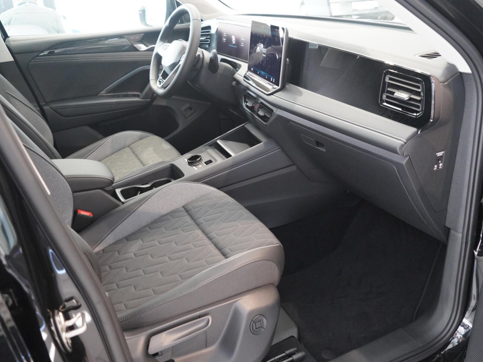 Volkswagen Tiguan – Bild 11