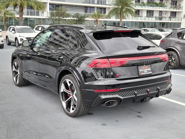 2026 Audi RS Q8 SUV performance