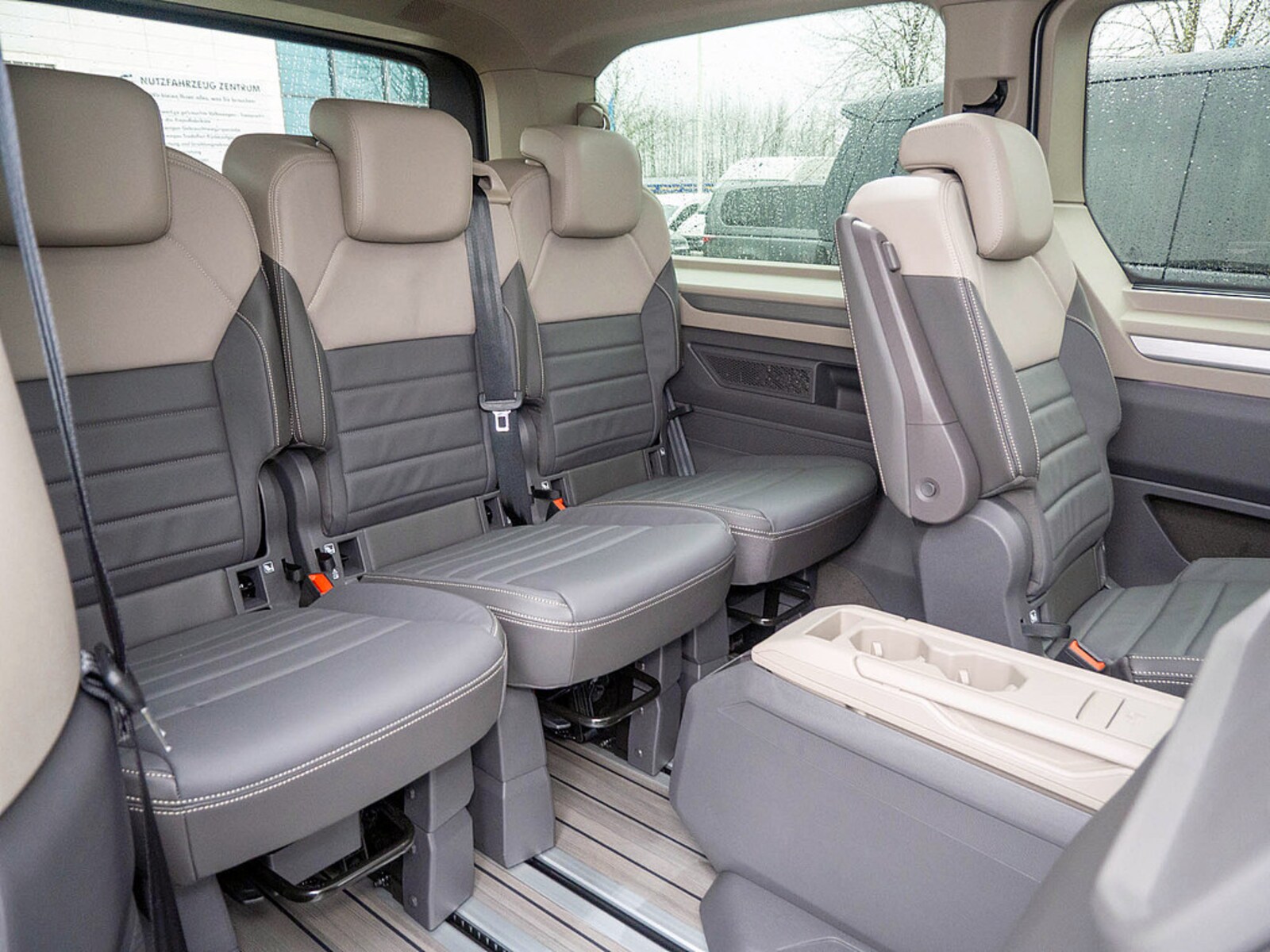 Volkswagen Multivan Langversion – Bild 16