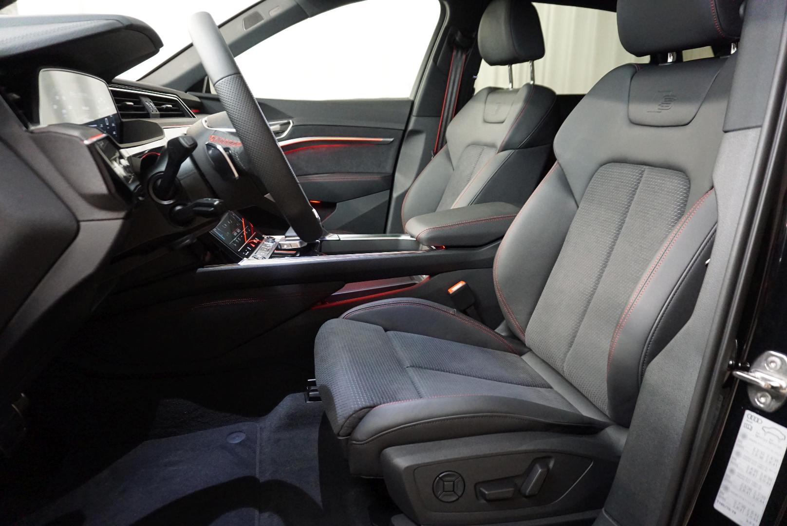 Image about Audi Q8 e-tron Black Edition 50 e-tron quattro 250,00 kW