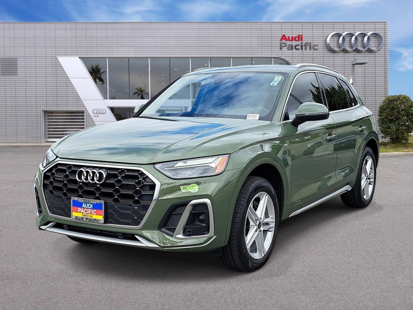 2023 Audi Q5 55 e Premium's photo