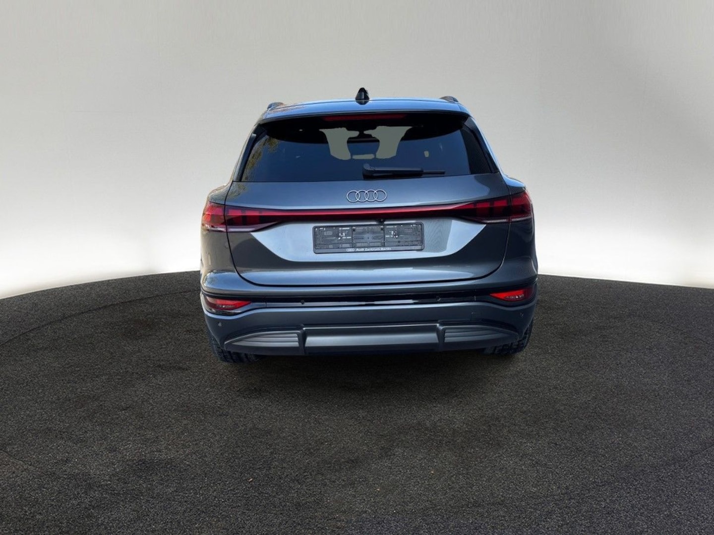 Bild über Audi Q6 SUV e-tron S line business e-tron performance 225 kW - für weitere Informationen kontaktieren Sie den Audi Partner