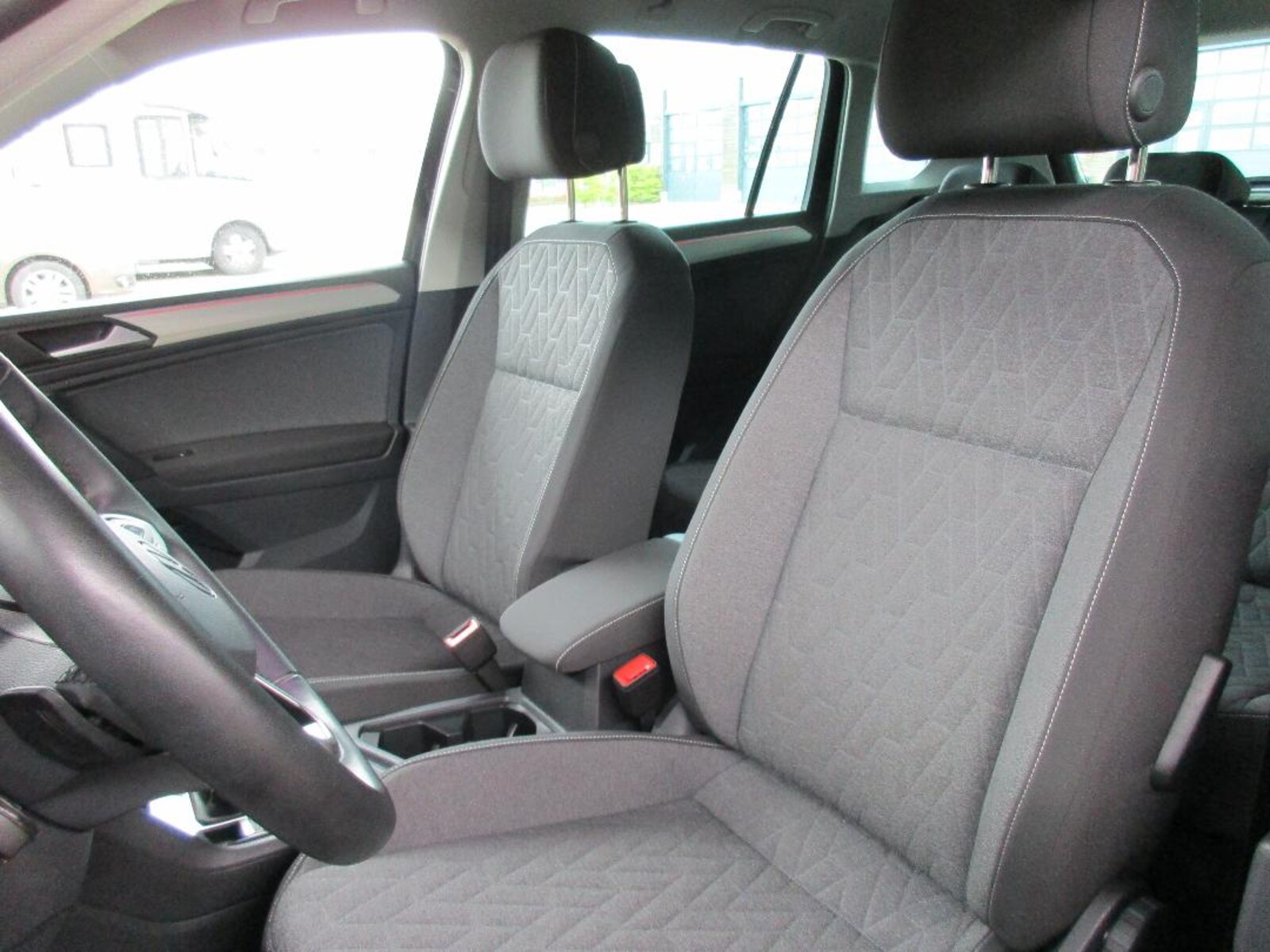 Volkswagen Tiguan – Bild 11