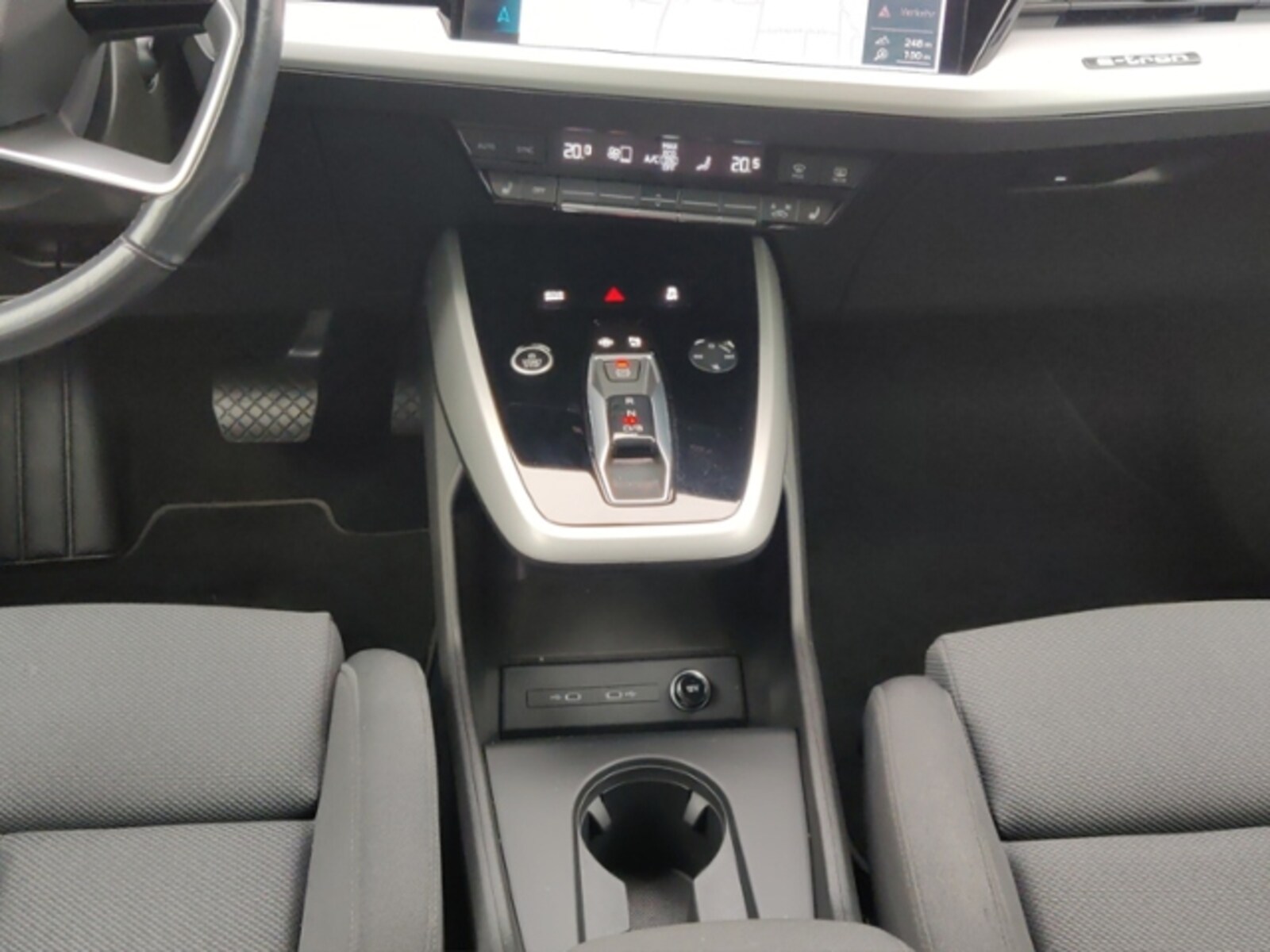 Audi Q4 Sportback e-tron – Bild 14