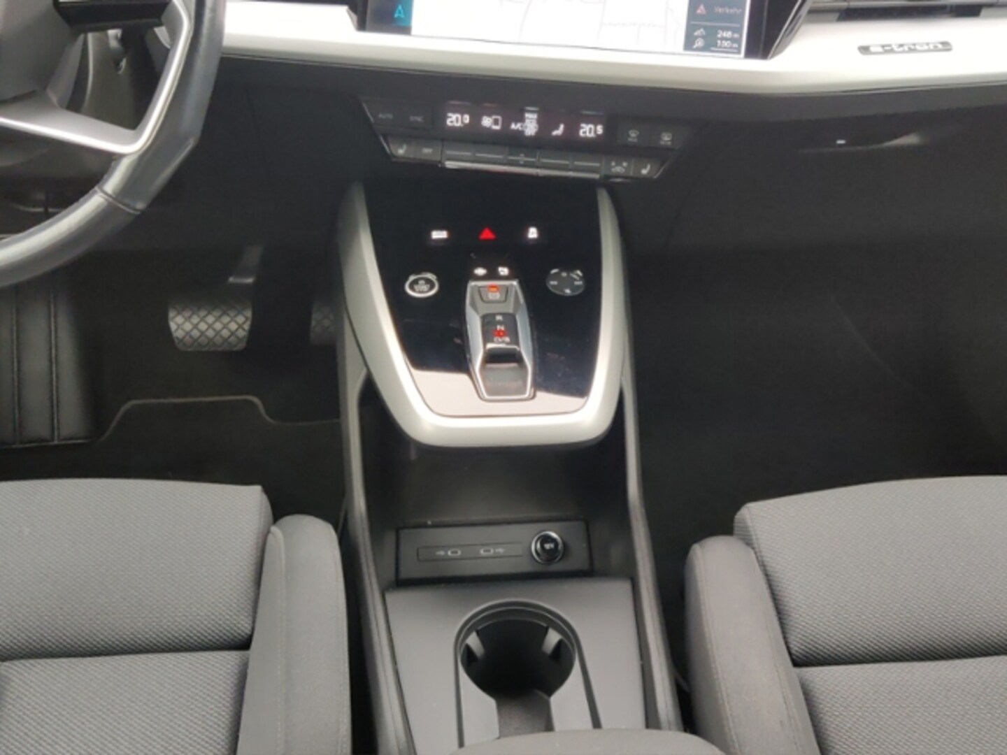 Bild über Audi Q4 Sportback e-tron 50 e-tron quattro - für weitere Informationen kontaktieren Sie den Audi Partner