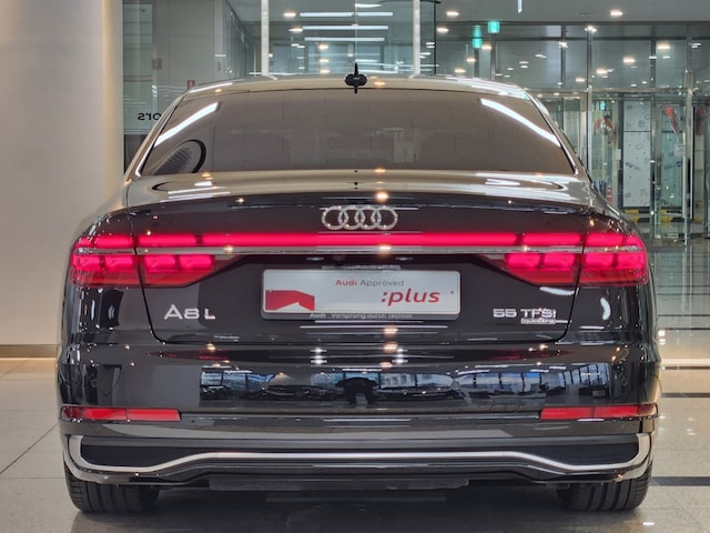 Audi A8 L 5