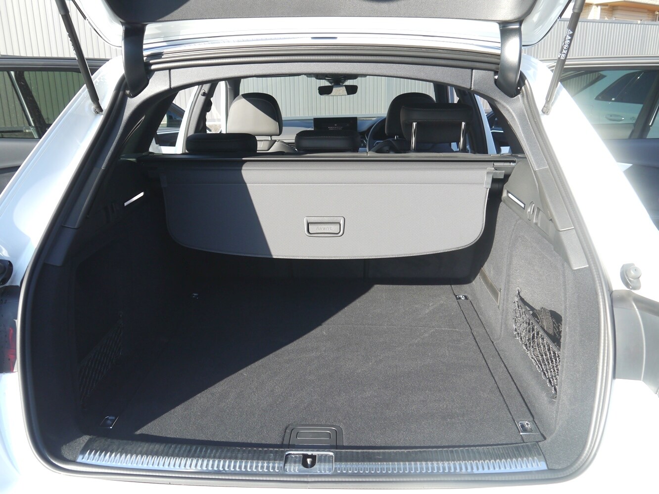 Image about Audi A4 Avant 40 TDI quattro S line 150(204) kW(PS) S tronic