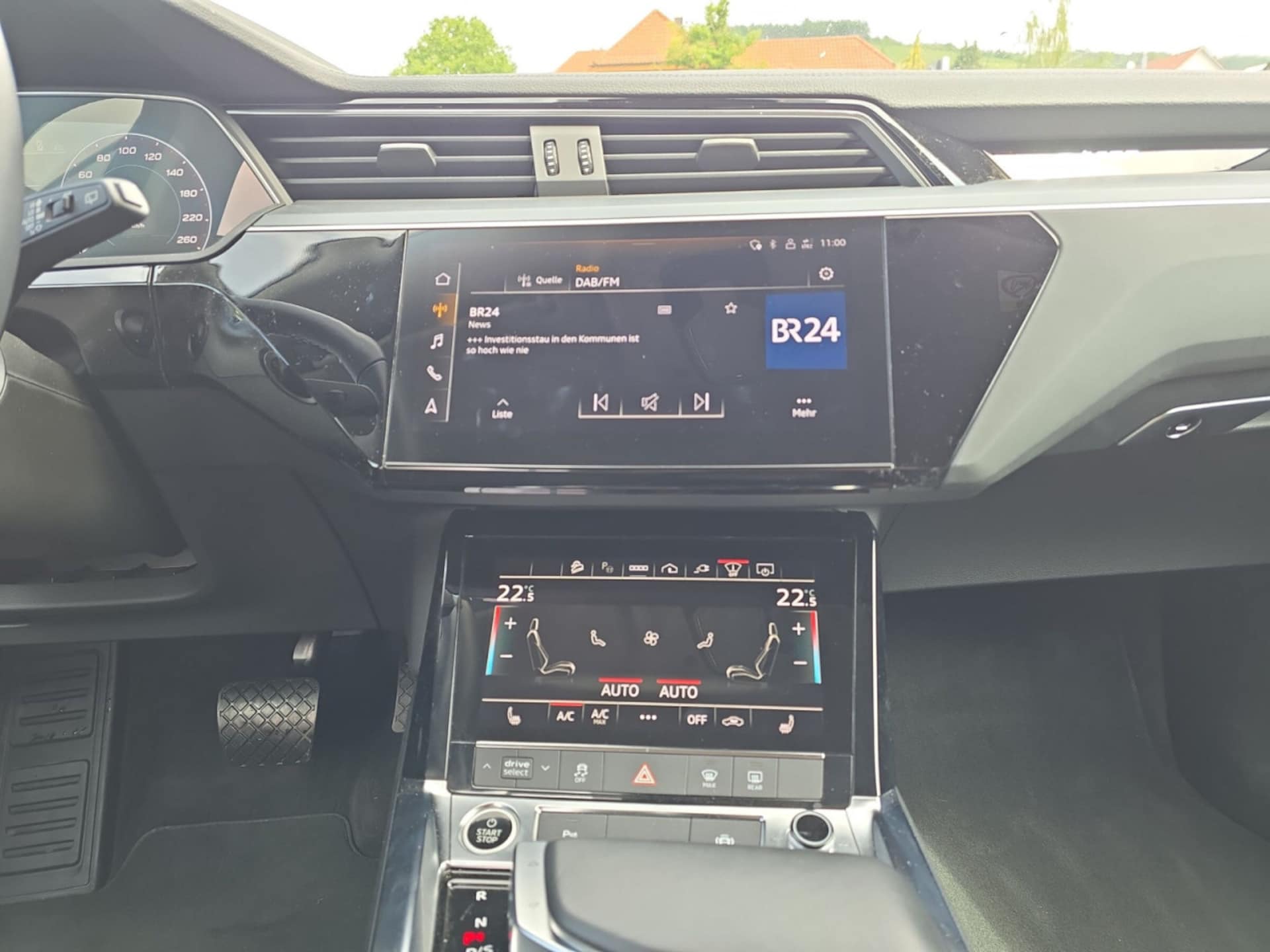 Audi e-tron advanced