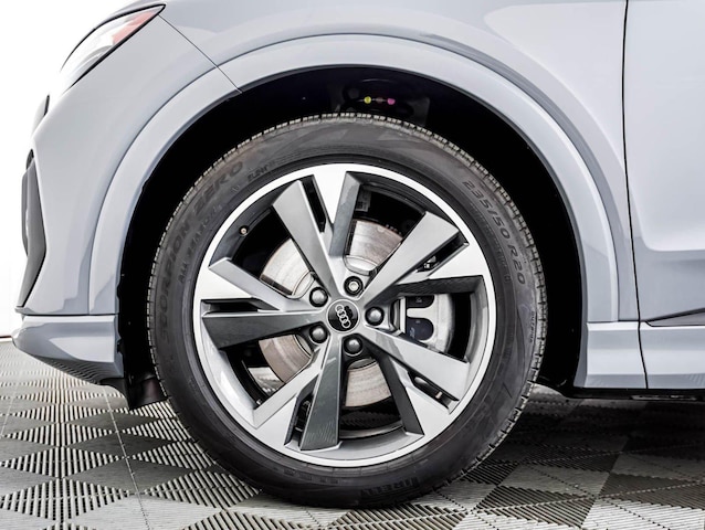 2025 Audi Q4 e-tron