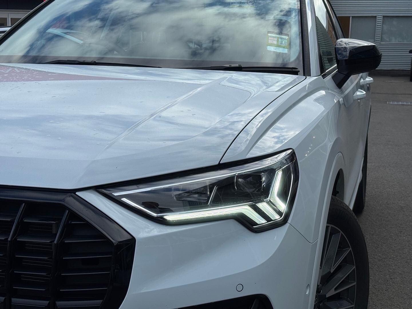 Image about Audi Q3 35 TFSI S tronic