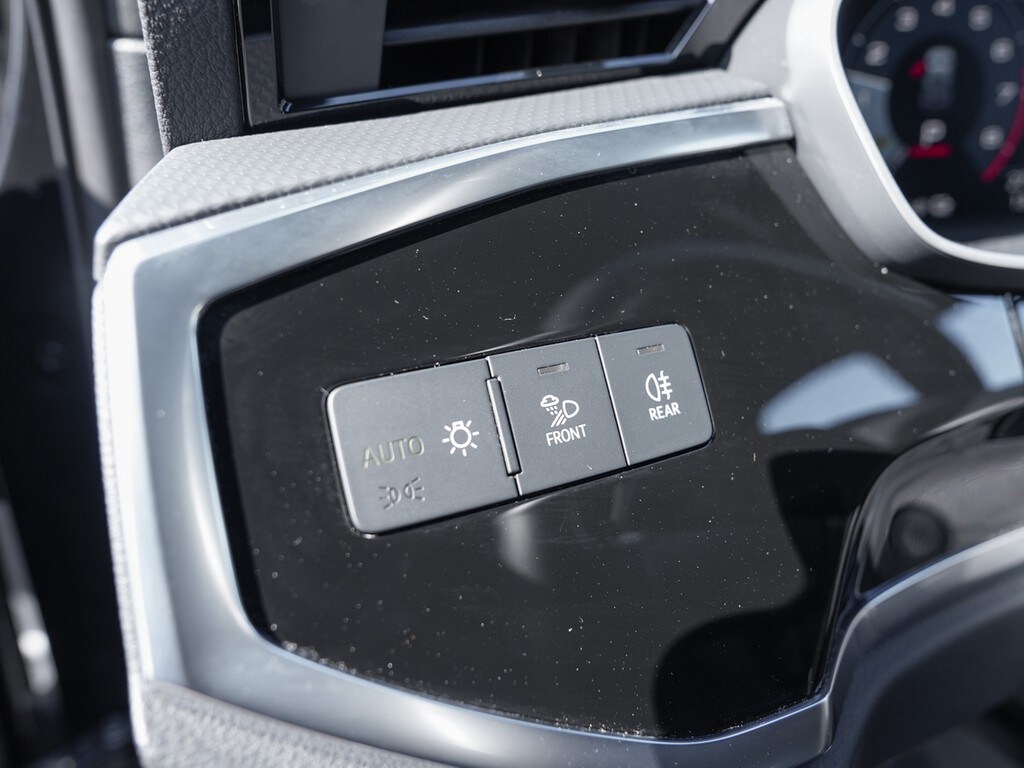 Image about Audi Q3 TFSI e 45 TFSI e S tronic