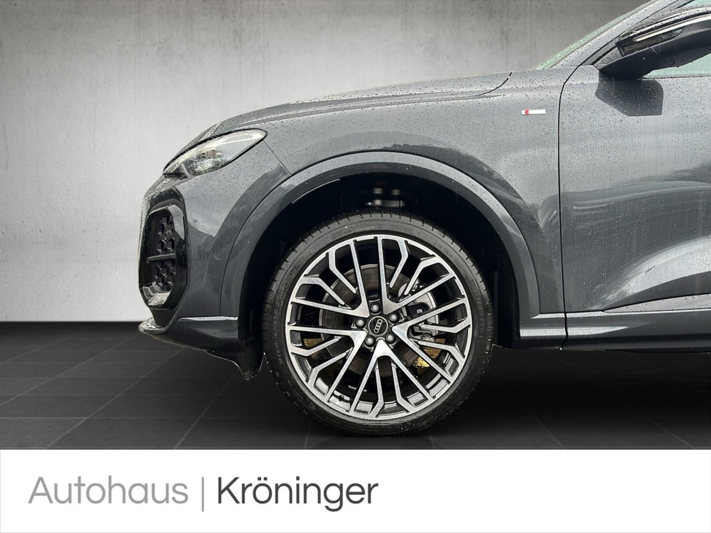 Bild über Audi Q5 Sportback TDI quattro 150 kW S tronic - für weitere Informationen kontaktieren Sie den Audi Partner