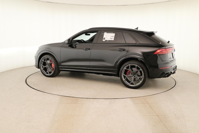 2026 Audi RS Q8 SUV performance