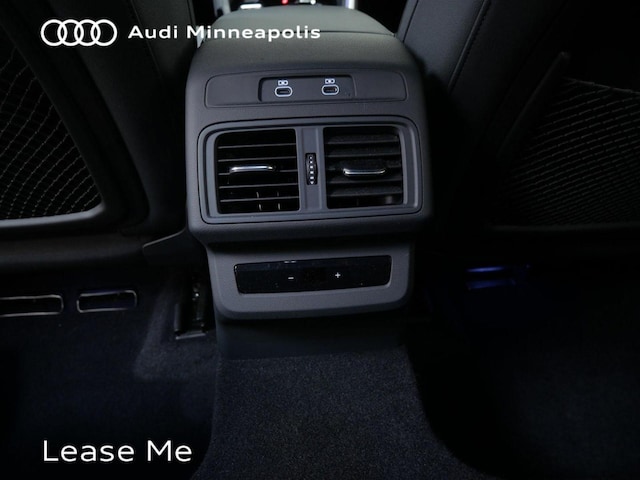 2025 Audi New Q5 Premium - Photo 17