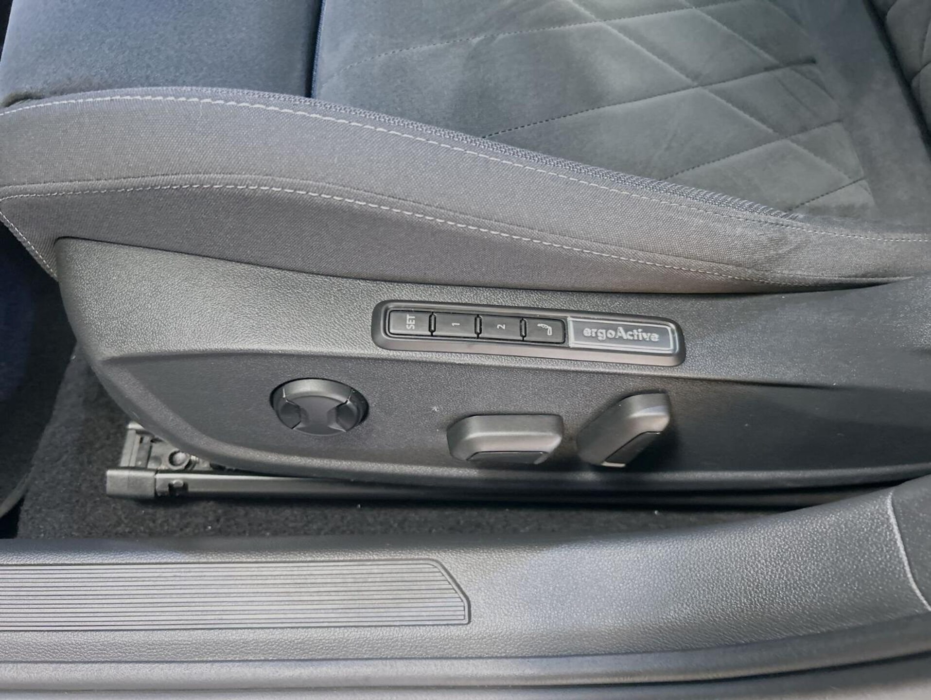 Volkswagen Golf Variant Life