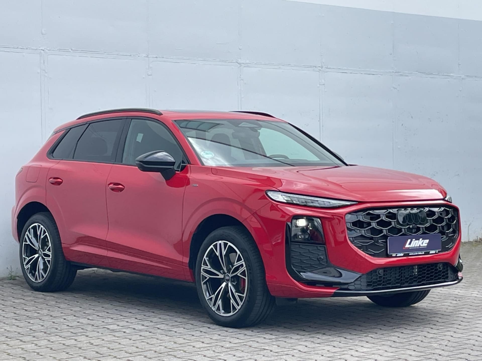 Audi Q3 SUV e-hybrid