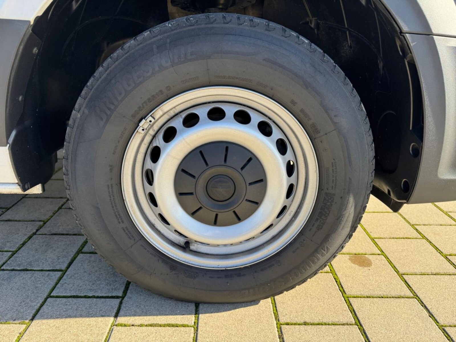 Volkswagen Crafter Kasten mittlerer Radstand – Bild 14