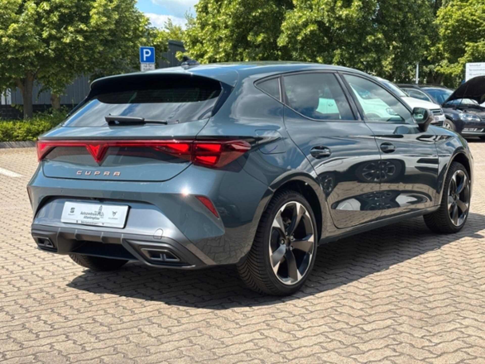 CUPRA Leon