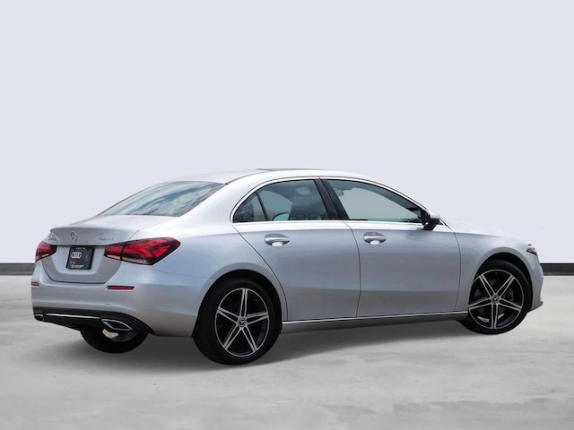 2020 Mercedes-Benz A 220