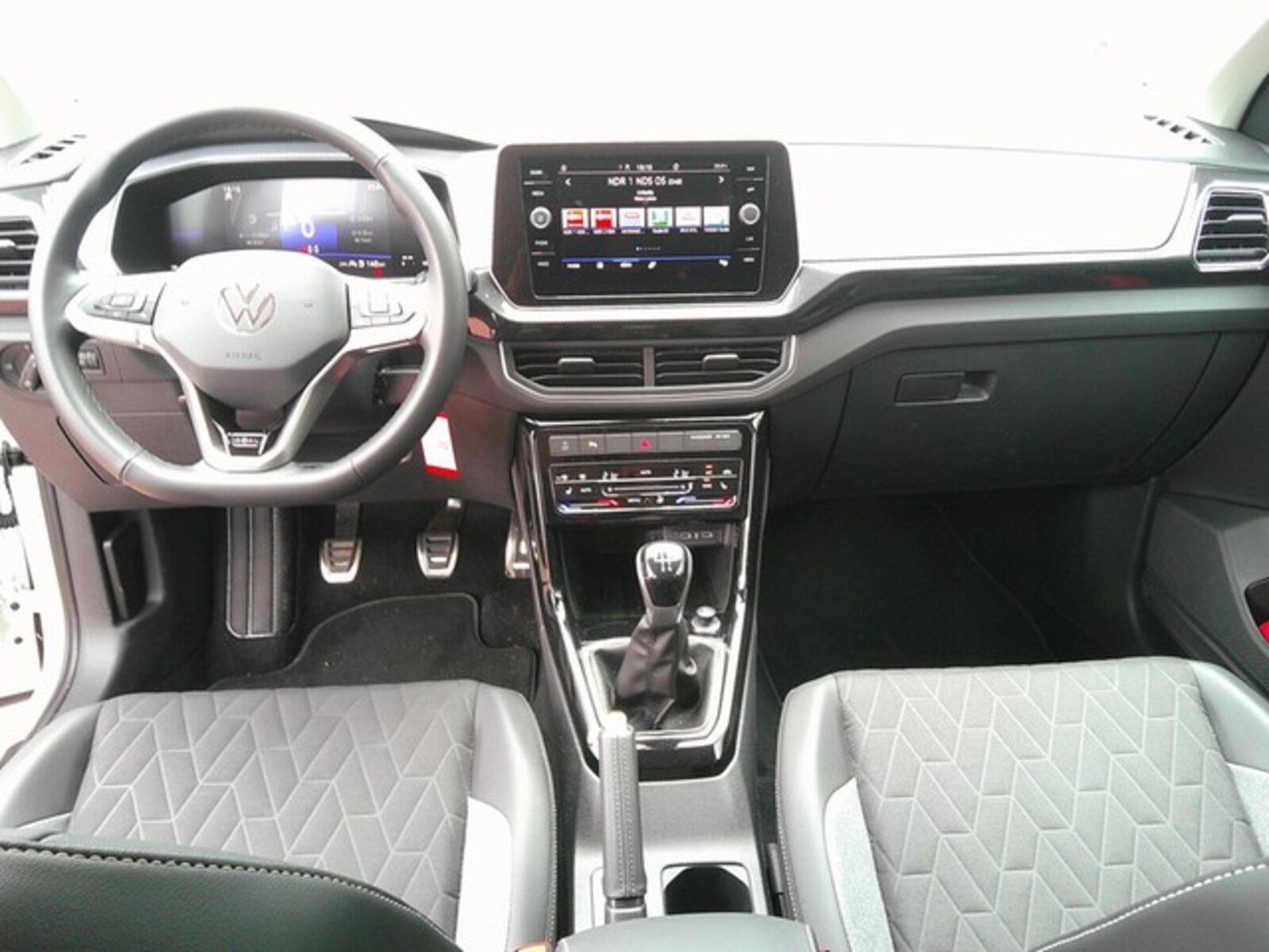 Volkswagen T-Cross – Bild 13