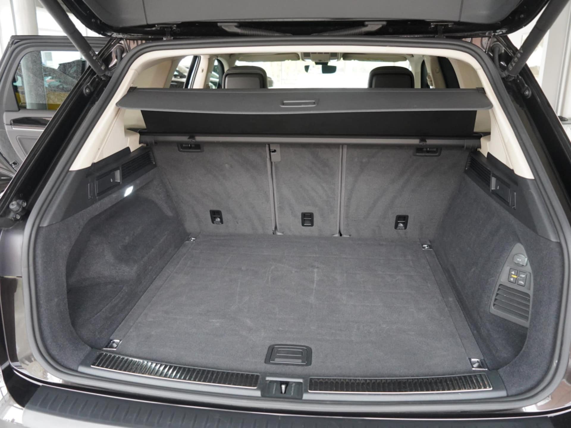 Volkswagen Touareg Atmosphere